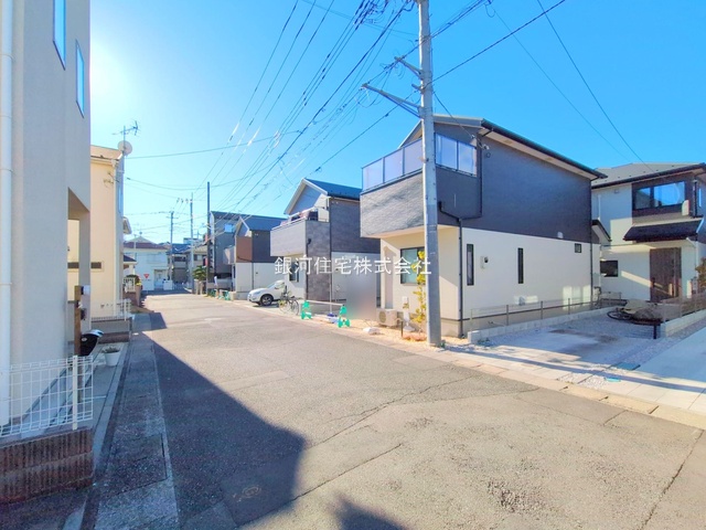 G00372850 埼玉県さいたま市南区大字広ヶ谷戸 中古一戸建て 4990万円 土地面積109.85m² (約33.22坪) 建物面積94.39m² (約28.55坪) 間取り３ＬＤＫ 築年月2024年11月(築1年)【外観12】