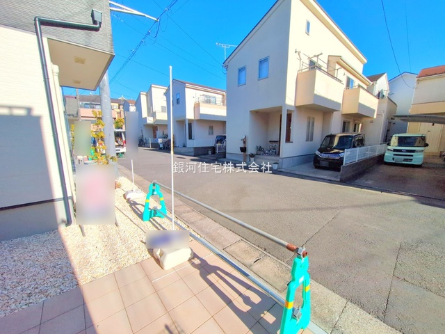 G00372850 埼玉県さいたま市南区大字広ヶ谷戸 中古一戸建て 4990万円 土地面積109.85m² (約33.22坪) 建物面積94.39m² (約28.55坪) 間取り３ＬＤＫ 築年月2024年11月(築1年)【外観13】