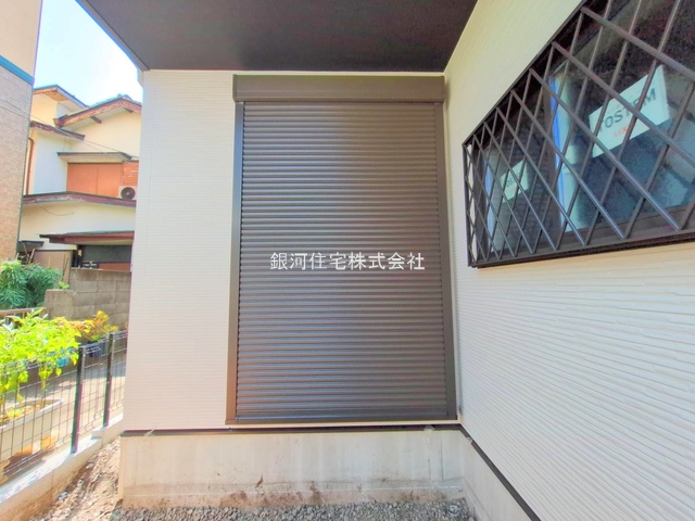 G00372996 神奈川県綾瀬市大上３丁目 新築一戸建て 3580万円 土地面積76.84m² (約23.24坪) 建物面積86.35m² (約26.12坪) 間取り２ＳＬＤＫ 築年月2025年12月【外観7】