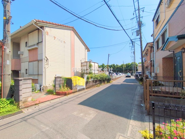 G00372996 神奈川県綾瀬市大上３丁目 新築一戸建て 3580万円 土地面積76.84m² (約23.24坪) 建物面積86.35m² (約26.12坪) 間取り２ＳＬＤＫ 築年月2025年12月【外観10】