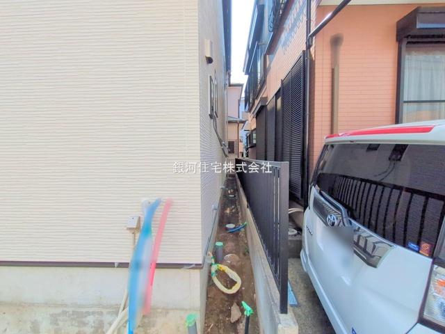 G00372996 神奈川県綾瀬市大上３丁目 新築一戸建て 3580万円 土地面積76.84m² (約23.24坪) 建物面積86.35m² (約26.12坪) 間取り２ＳＬＤＫ 築年月2025年12月【外観14】