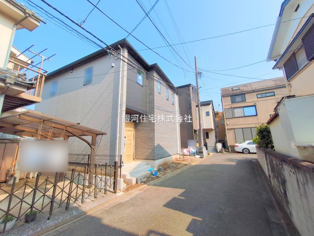G00372997 神奈川県綾瀬市大上７丁目 新築一戸建て 3980万円 土地面積102.82m² (約31.10坪) 建物面積98.11m² (約29.67坪) 間取り４ＬＤＫ 築年月2025年11月【外観6】