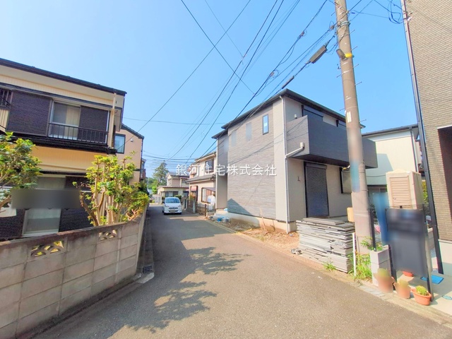 G00372997 神奈川県綾瀬市大上７丁目 新築一戸建て 3980万円 土地面積102.82m² (約31.10坪) 建物面積98.11m² (約29.67坪) 間取り４ＬＤＫ 築年月2025年11月【外観11】