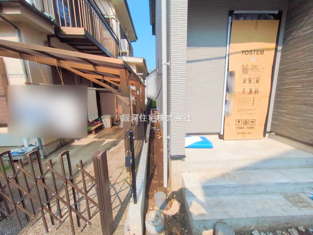 G00372997 神奈川県綾瀬市大上７丁目 新築一戸建て 3980万円 土地面積102.82m² (約31.10坪) 建物面積98.11m² (約29.67坪) 間取り４ＬＤＫ 築年月2025年11月【外観16】