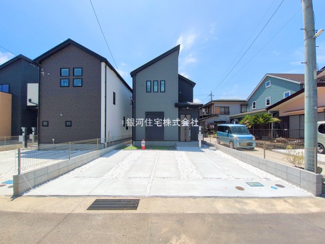 G00373291 神奈川県小田原市堀之内 新築一戸建て 2980万円 土地面積149.86m² (約45.33坪) 建物面積101.02m² (約30.55坪) 間取り４ＬＤＫ 築年月2025年06月(築１年以内)【外観13】