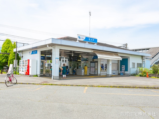 G00373293 神奈川県小田原市堀之内 新築一戸建て 3780万円 土地面積149.85m² (約45.32坪) 建物面積101.85m² (約30.80坪) 間取り４ＬＤＫ 築年月2025年06月【周辺環境】小田急電鉄小田原線「富水」駅