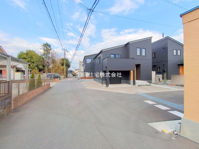 G00373353 埼玉県入間市大字上藤沢 中古一戸建て 4780万円 土地面積136.14m² (約41.18坪) 建物面積97.70m² (約29.55坪) 間取り２ＳＬＤＫ 築年月2024年07月(築1年)【外観3】