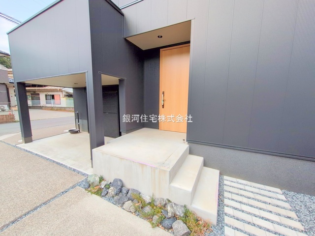 G00373353 埼玉県入間市大字上藤沢 中古一戸建て 4780万円 土地面積136.14m² (約41.18坪) 建物面積97.70m² (約29.55坪) 間取り２ＳＬＤＫ 築年月2024年07月(築1年)【外観8】