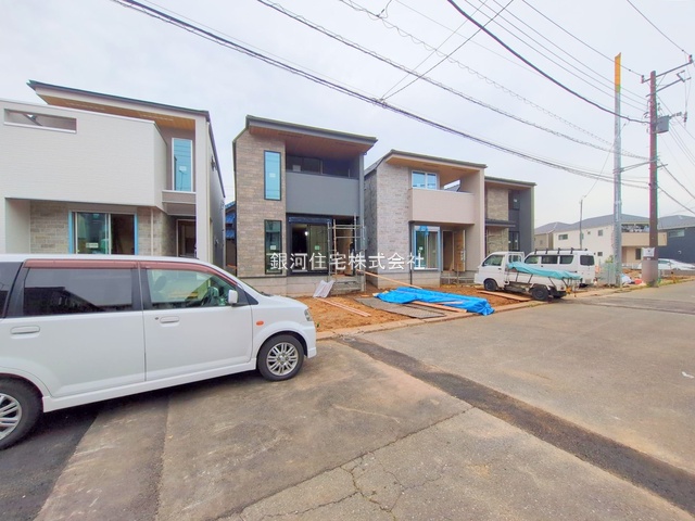 G00373475 千葉県船橋市薬円台３丁目 新築一戸建て 4390万円 土地面積110.00m² (約33.27坪) 建物面積101.02m² (約30.55坪) 間取り３ＳＬＤＫ 築年月2025年06月【外観2】