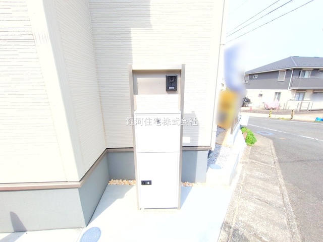 G00373568 神奈川県川崎市多摩区菅仙谷２丁目 新築一戸建て 5180万円 土地面積102.76m² (約31.08坪) 建物面積83.83m² (約25.35坪) 間取り３ＬＤＫ 築年月2025年03月(築１年以内)【外観7】