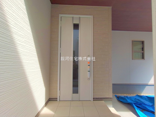 G00373568 神奈川県川崎市多摩区菅仙谷２丁目 新築一戸建て 5180万円 土地面積102.76m² (約31.08坪) 建物面積83.83m² (約25.35坪) 間取り３ＬＤＫ 築年月2025年03月(築１年以内)【外観9】