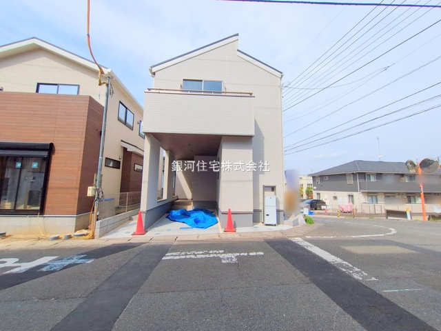 G00373568 神奈川県川崎市多摩区菅仙谷２丁目 新築一戸建て 5180万円 土地面積102.76m² (約31.08坪) 建物面積83.83m² (約25.35坪) 間取り３ＬＤＫ 築年月2025年03月(築１年以内)【外観10】