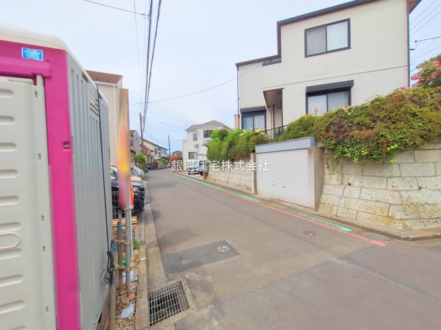 G00373588 神奈川県綾瀬市綾西２丁目 新築一戸建て 3980万円 土地面積107.28m² (約32.45坪) 建物面積84.24m² (約25.48坪) 間取り３ＬＤＫ 築年月2025年06月【外観10】