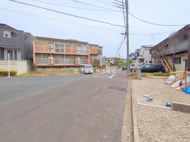 G00373588 神奈川県綾瀬市綾西２丁目 新築一戸建て 3980万円 土地面積107.28m² (約32.45坪) 建物面積84.24m² (約25.48坪) 間取り３ＬＤＫ 築年月2025年06月【外観11】