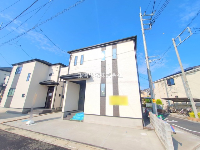 G00373633 埼玉県川口市大字安行小山 新築一戸建て 3790万円 土地面積100.09m² (約30.27坪) 建物面積94.18m² (約28.48坪) 間取り４ＬＤＫ 築年月2025年05月(築１年以内)【外観2】