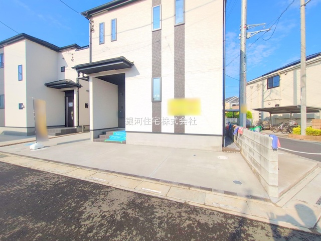 G00373633 埼玉県川口市大字安行小山 新築一戸建て 3790万円 土地面積100.09m² (約30.27坪) 建物面積94.18m² (約28.48坪) 間取り４ＬＤＫ 築年月2025年05月(築１年以内)【外観8】