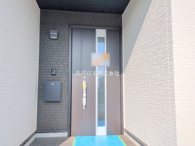 G00373633 埼玉県川口市大字安行小山 新築一戸建て 3790万円 土地面積100.09m² (約30.27坪) 建物面積94.18m² (約28.48坪) 間取り４ＬＤＫ 築年月2025年05月(築１年以内)【外観16】