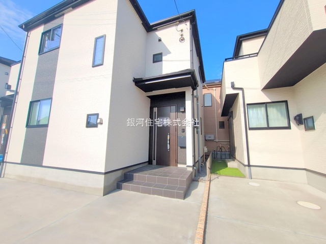 G00374035 埼玉県川口市大字安行小山 新築一戸建て 3690万円 土地面積100.09m² (約30.27坪) 建物面積92.84m² (約28.08坪) 間取り３ＳＬＤＫ 築年月2025年05月(築１年以内)【外観17】