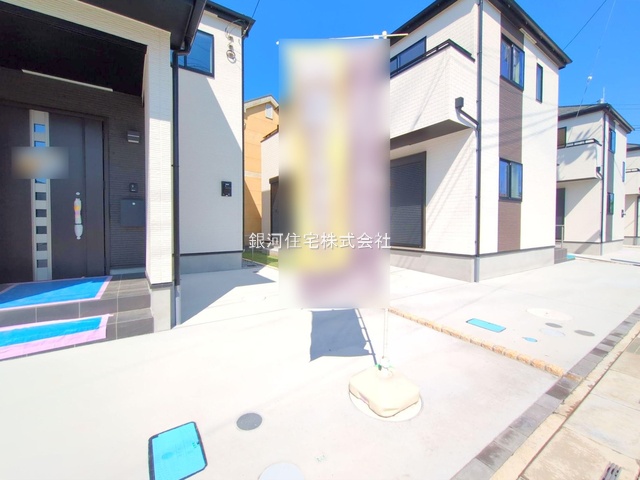 G00374037 埼玉県川口市大字安行小山 新築一戸建て 3890万円 土地面積100.10m² (約30.28坪) 建物面積93.56m² (約28.30坪) 間取り４ＬＤＫ 築年月2025年05月(築１年以内)【外観17】