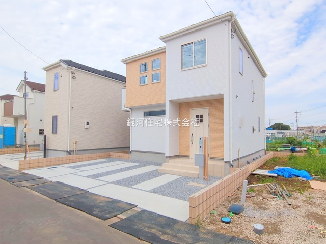 G00374295 埼玉県上尾市大字瓦葺 新築一戸建て 3590万円 土地面積120.00m² (約36.29坪) 建物面積96.05m² (約29.05坪) 間取り３ＬＤＫ 築年月2025年06月(築１年以内)【外観2】