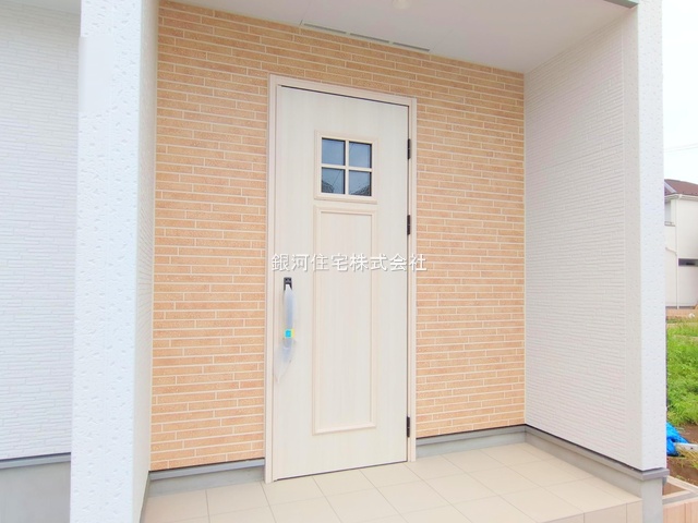G00374295 埼玉県上尾市大字瓦葺 新築一戸建て 3590万円 土地面積120.00m² (約36.29坪) 建物面積96.05m² (約29.05坪) 間取り３ＬＤＫ 築年月2025年06月(築１年以内)【外観5】