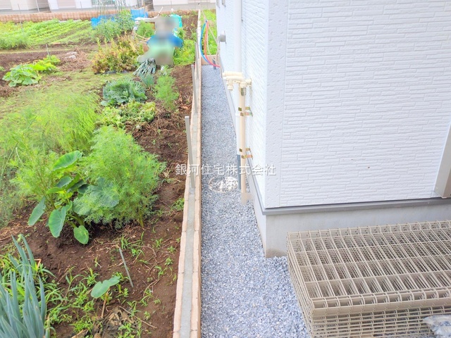 G00374295 埼玉県上尾市大字瓦葺 新築一戸建て 3590万円 土地面積120.00m² (約36.29坪) 建物面積96.05m² (約29.05坪) 間取り３ＬＤＫ 築年月2025年06月(築１年以内)【外観16】