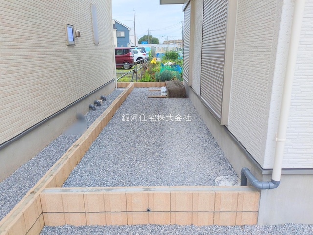 G00374295 埼玉県上尾市大字瓦葺 新築一戸建て 3590万円 土地面積120.00m² (約36.29坪) 建物面積96.05m² (約29.05坪) 間取り３ＬＤＫ 築年月2025年06月(築１年以内)【外観17】