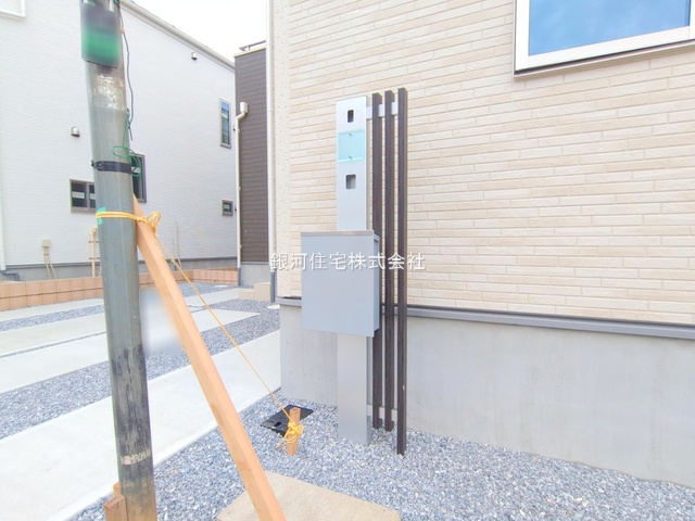 G00374296 埼玉県上尾市大字瓦葺 新築一戸建て 3590万円 土地面積120.03m² (約36.30坪) 建物面積96.67m² (約29.24坪) 間取り３ＬＤＫ 築年月2025年06月(築１年以内)【外観4】