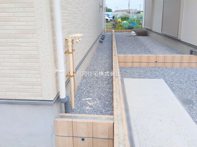G00374296 埼玉県上尾市大字瓦葺 新築一戸建て 3590万円 土地面積120.03m² (約36.30坪) 建物面積96.67m² (約29.24坪) 間取り３ＬＤＫ 築年月2025年06月(築１年以内)【外観15】