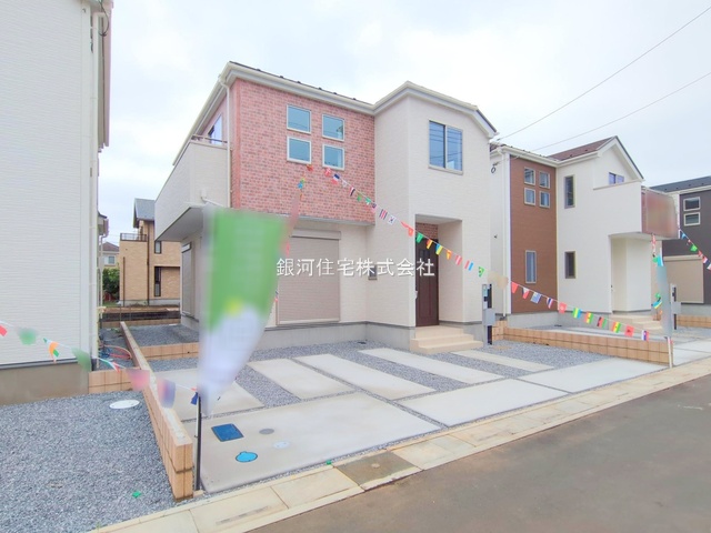 G00374298 埼玉県上尾市大字瓦葺 新築一戸建て 3590万円 土地面積120.12m² (約36.33坪) 建物面積95.43m² (約28.86坪) 間取り４ＬＤＫ 築年月2025年06月(築１年以内)【外観2】