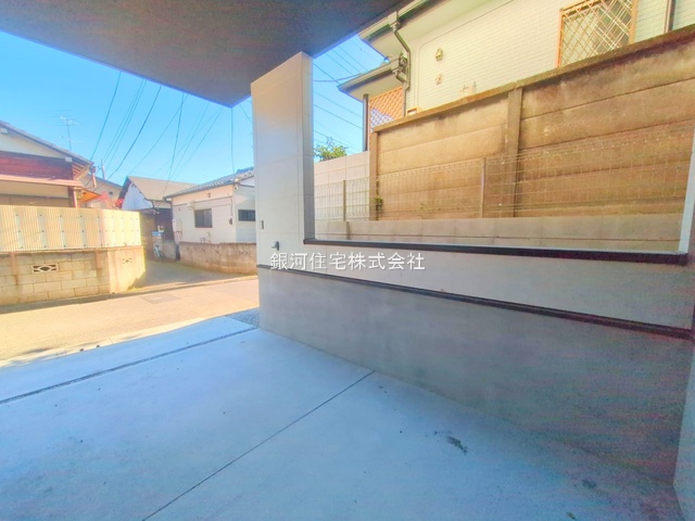 G00374312 東京都練馬区貫井３丁目 新築一戸建て 8099万円 土地面積93.02m² (約28.13坪) 建物面積103.80m² (約31.39坪) 築年月2025年12月(築１年以内)【外観4】