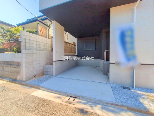 G00374312 東京都練馬区貫井３丁目 新築一戸建て 8099万円 土地面積93.02m² (約28.13坪) 建物面積103.80m² (約31.39坪) 築年月2025年12月(築１年以内)【外観7】