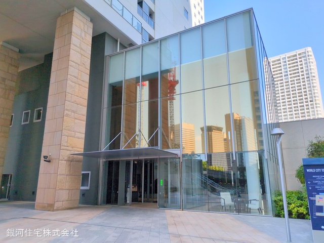 G00374654 東京都港区港南４丁目 中古マンション 1億6000万円 専有面積61.09m² (約18.47坪) 間取り１ＬＤＫ 所在階34階 築年月2006年10月(築18年)【外観3】