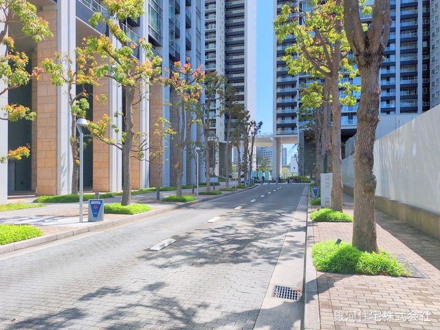 G00374654 東京都港区港南４丁目 中古マンション 1億6000万円 専有面積61.09m² (約18.47坪) 間取り１ＬＤＫ 所在階34階 築年月2006年10月(築18年)【外観4】