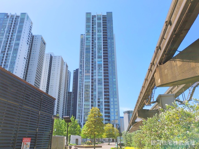 G00374654 東京都港区港南４丁目 中古マンション 1億6000万円 専有面積61.09m² (約18.47坪) 間取り１ＬＤＫ 所在階34階 築年月2006年10月(築18年)【外観7】