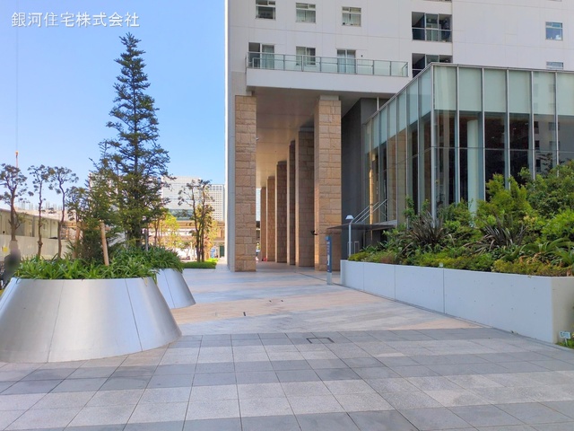 G00374654 東京都港区港南４丁目 中古マンション 1億6000万円 専有面積61.09m² (約18.47坪) 間取り１ＬＤＫ 所在階34階 築年月2006年10月(築18年)【外観10】