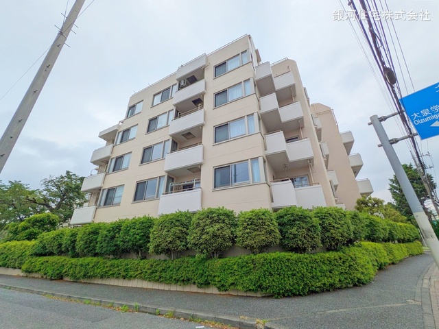 G00374719 東京都練馬区東大泉２丁目 中古マンション 2990万円 専有面積55.20m² (約16.69坪) 間取り２ＬＤＫ 所在階2階 築年月1984年10月(築40年)【外観4】