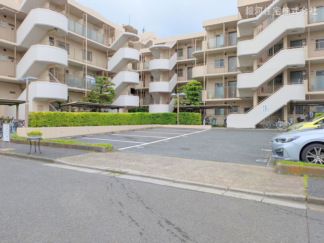 G00374719 東京都練馬区東大泉２丁目 中古マンション 2990万円 専有面積55.20m² (約16.69坪) 間取り２ＬＤＫ 所在階2階 築年月1984年10月(築40年)【外観13】