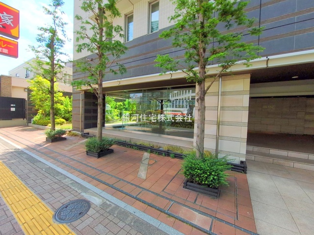 G00374720 東京都江東区東雲１丁目 中古マンション 9780万円 専有面積72.02m² (約21.78坪) 間取り３ＬＤＫ 所在階7階 築年月2012年02月(築13年)【外観10】