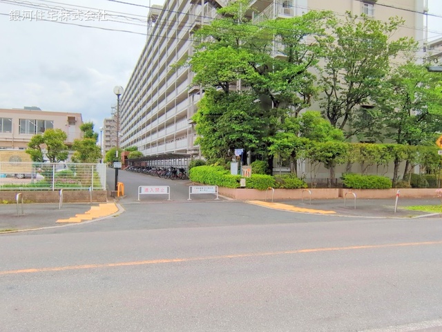 G00374722 千葉県市川市南大野２丁目 中古マンション 2598万円 専有面積85.80m² (約25.95坪) 間取り４ＬＤＫ 所在階7階 築年月1981年06月(築43年)【外観7】