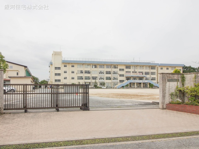 G00374722 千葉県市川市南大野２丁目 中古マンション 2598万円 専有面積85.80m² (約25.95坪) 間取り４ＬＤＫ 所在階7階 築年月1981年06月(築43年)【周辺環境】市川市立下貝塚中学校