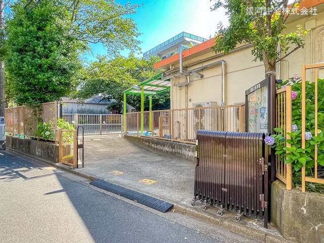 G00374724 東京都江戸川区松江３丁目 新築一戸建て 4980万円 土地面積41.09m² (約12.42坪) 建物面積88.02m² (約26.62坪) 間取り３ＬＤＫ 築年月2025年10月【周辺環境】松江保育園