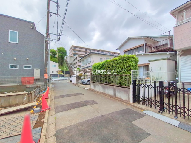 G00374832 神奈川県座間市栗原中央３丁目 新築一戸建て 3190万円 土地面積83.87m² (約25.37坪) 建物面積78.86m² (約23.85坪) 間取り３ＬＤＫ 築年月2025年08月【外観13】