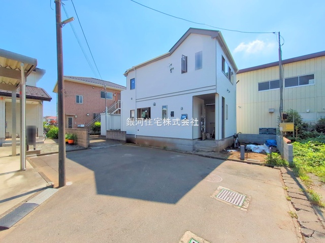 G00374833 埼玉県新座市石神１丁目 新築一戸建て 3190万円 土地面積87.52m² (約26.47坪) 建物面積86.73m² (約26.23坪) 間取り３ＬＤＫ 築年月2025年07月【外観3】