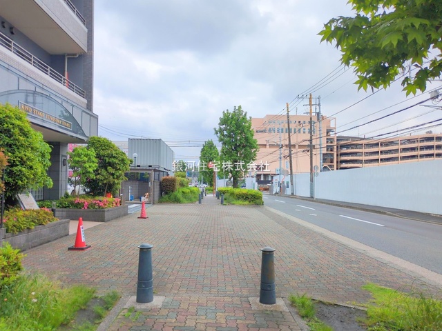 G00374898 神奈川県横浜市鶴見区駒岡２丁目 中古マンション 4299万円 専有面積66.24m² (約20.03坪) 間取り３ＬＤＫ 所在階2階 築年月2004年02月(築21年)【外観4】