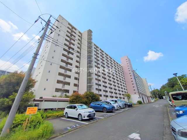 G00374943 神奈川県座間市入谷東２丁目 中古マンション 1599万円 専有面積69.30m² (約20.96坪) 間取り３ＬＤＫ 所在階8階 築年月1979年02月(築46年)【外観2】