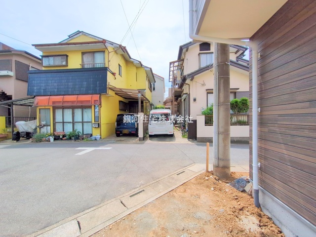 G00374954 埼玉県さいたま市大宮区北袋町２丁目 新築一戸建て 5498万円 土地面積52.76m² (約15.95坪) 建物面積84.25m² (約25.48坪) 間取り３ＬＤＫ 築年月2025年06月(築１年以内)【外観16】