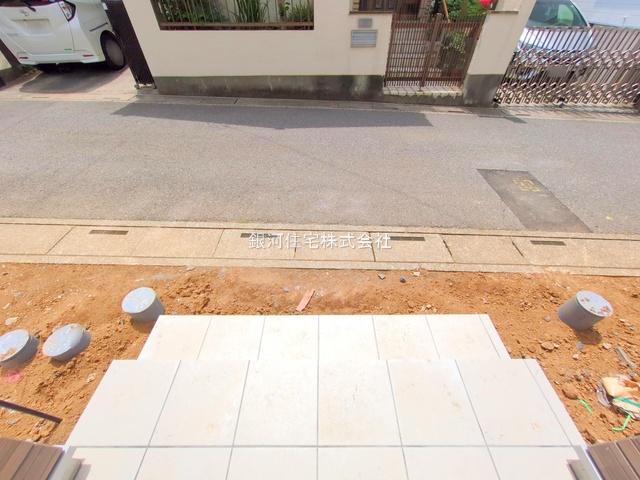 G00374954 埼玉県さいたま市大宮区北袋町２丁目 新築一戸建て 5498万円 土地面積52.76m² (約15.95坪) 建物面積84.25m² (約25.48坪) 間取り３ＬＤＫ 築年月2025年06月(築１年以内)【外観18】