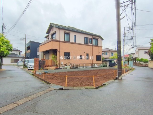 G00374956 千葉県八千代市勝田台南２丁目 新築一戸建て 3090万円 土地面積87.84m² (約26.57坪) 建物面積84.45m² (約25.54坪) 間取り３ＬＤＫ 築年月2025年08月【外観7】