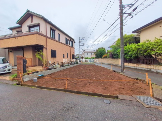 G00374956 千葉県八千代市勝田台南２丁目 新築一戸建て 3090万円 土地面積87.84m² (約26.57坪) 建物面積84.45m² (約25.54坪) 間取り３ＬＤＫ 築年月2025年08月【外観8】